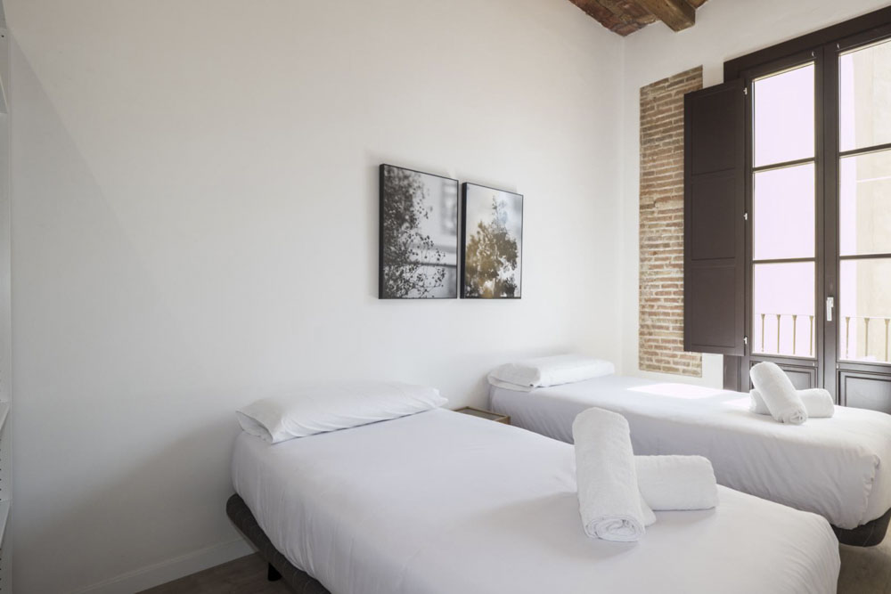 Apartment - Shared Room