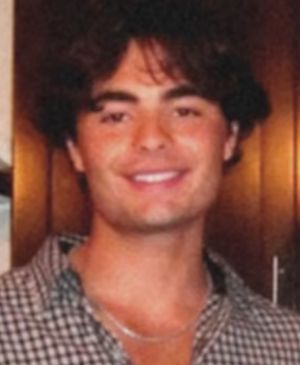 Cyrus Neghabat (He/Him), Alumni Ambassador