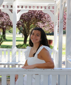 Abigail Menendez, Content Creator - Photographer