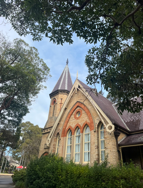 Historical building on USYD’s campus.