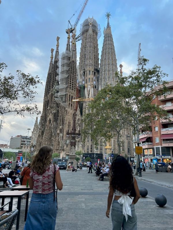 Far away shot of the Sagrada Familia
