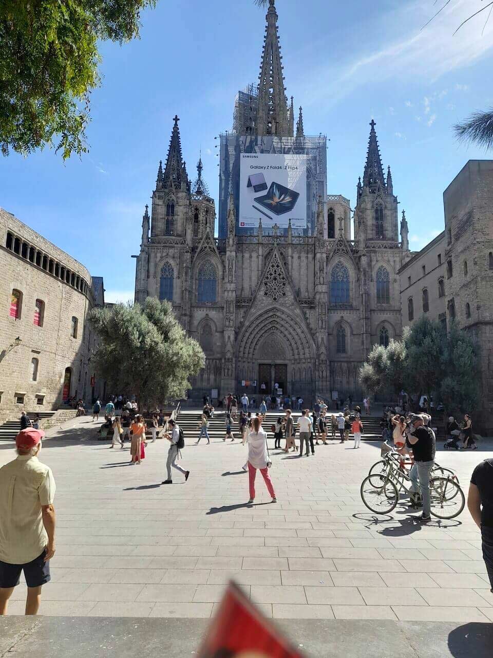 StudyAbroad_fall-2022_barcelona_solomon-herring_an-afternoon-in-front-of-the-barcelona-cathedral