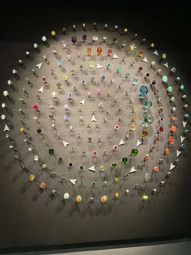 A collection of rings worn by British Royals at the V&A museum.