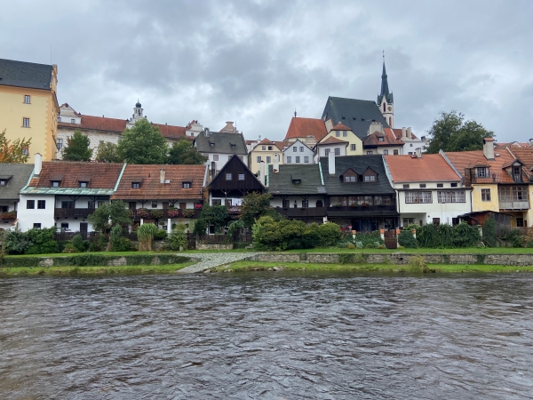 Row of homes along river in Český Krumlov