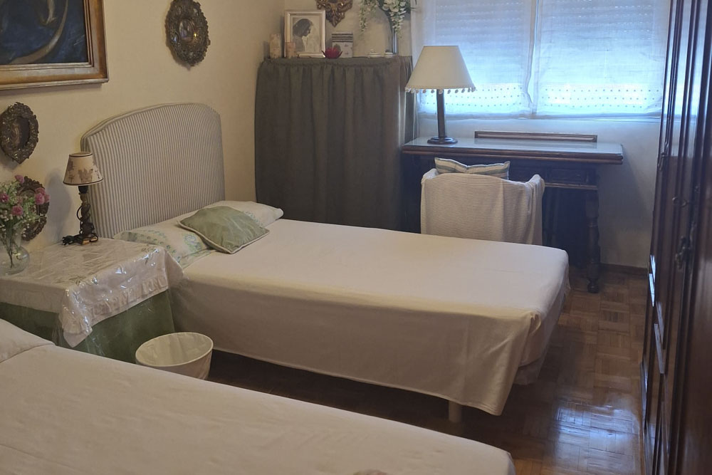 Homestay - Shared Room