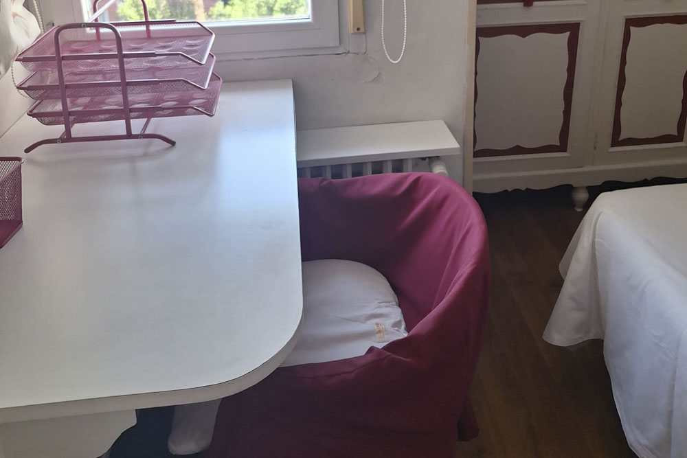 Homestay - Shared Room