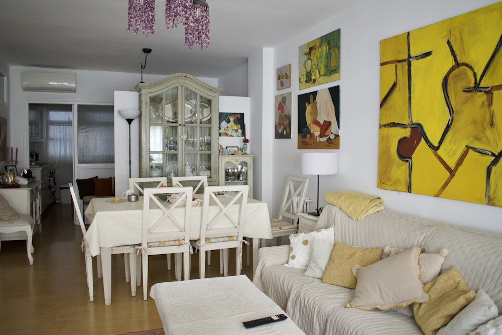 Homestay - Shared Room