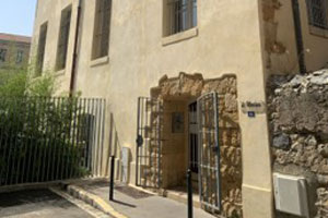 Mirabeau Student Residence - Shared Studio