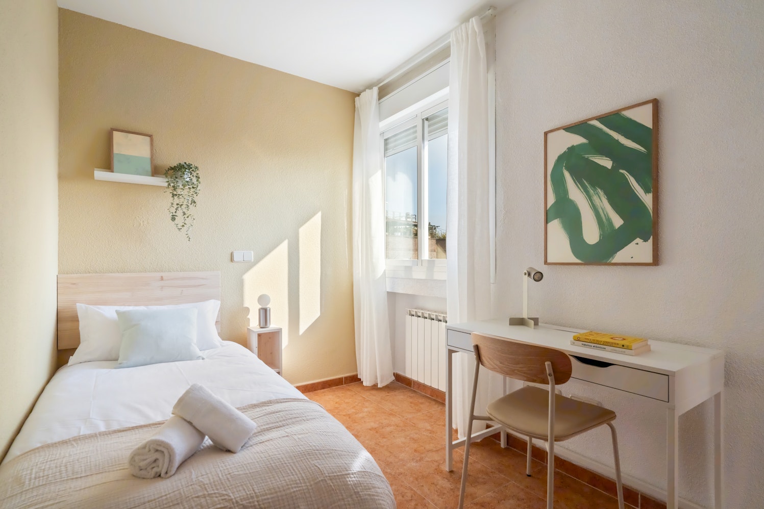Apartment - Private Room (Heart of the City)