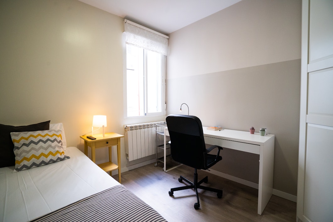 Apartment - Private Room (Heart of the City)