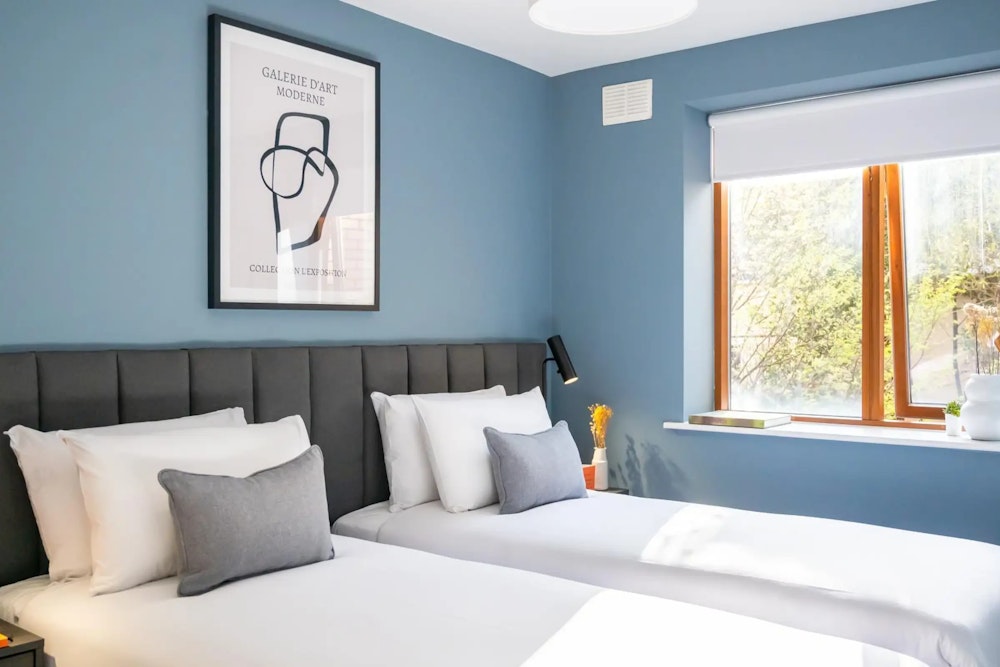 Apartment - Shared Room
