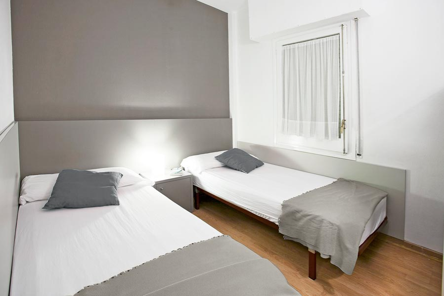Apartment - Shared Room