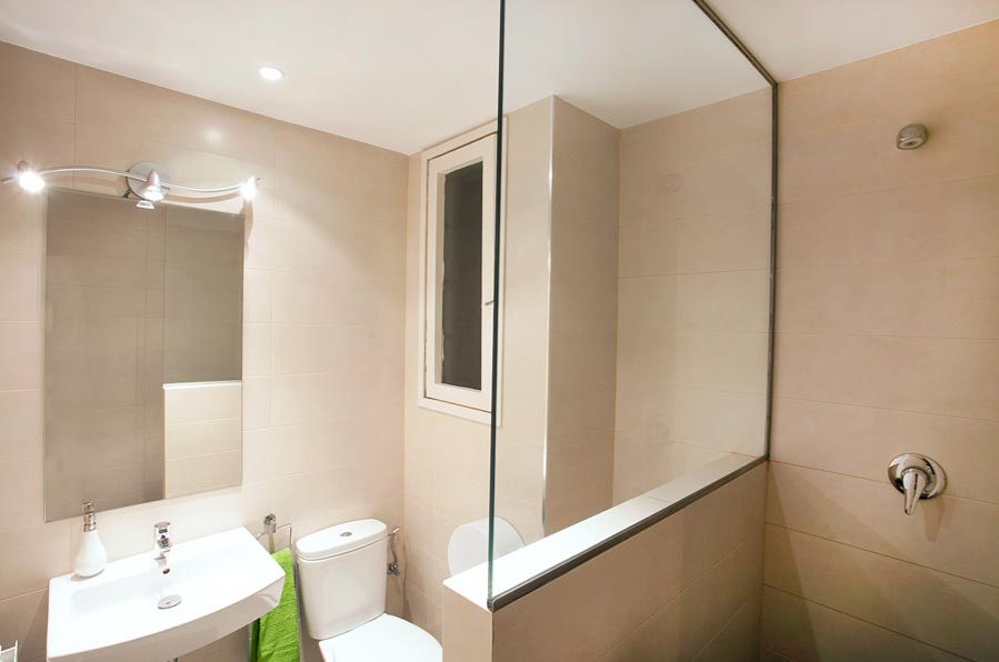 Apartment - Shared Room