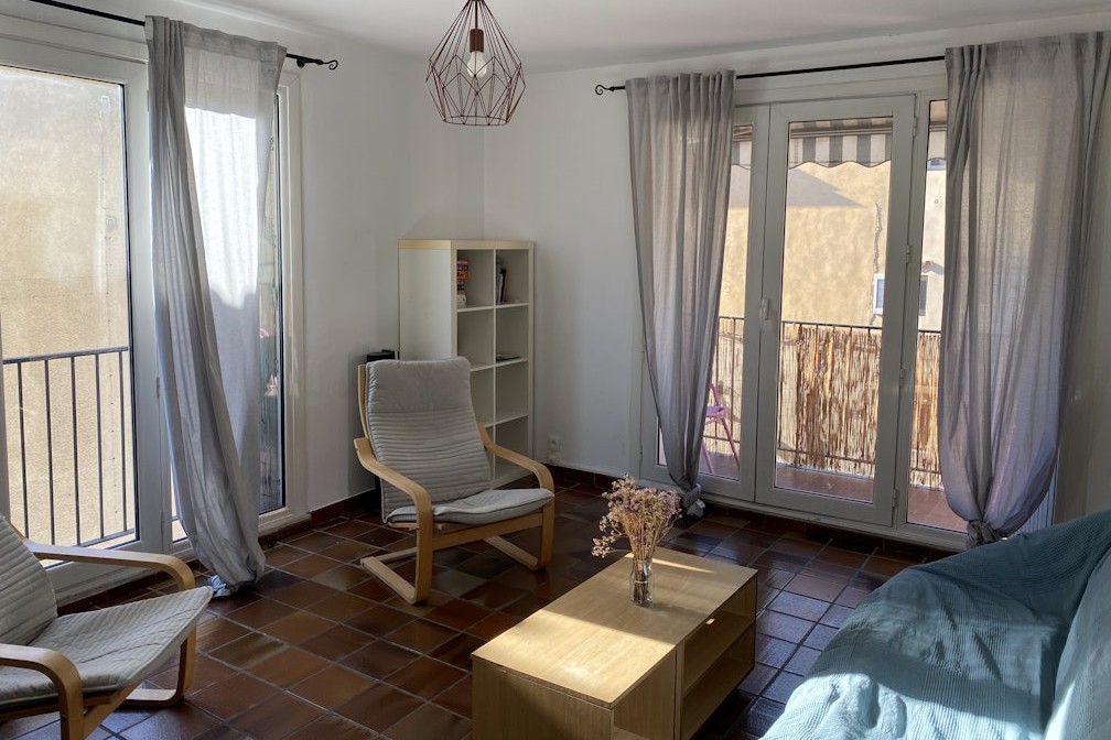 Apartment - Shared Room