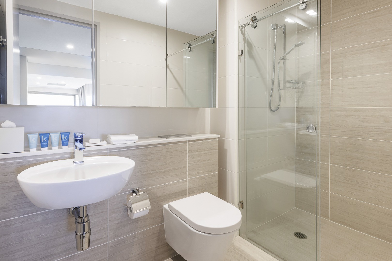 Apartment - Shared Room (Centre and Quarter Term Students Only)