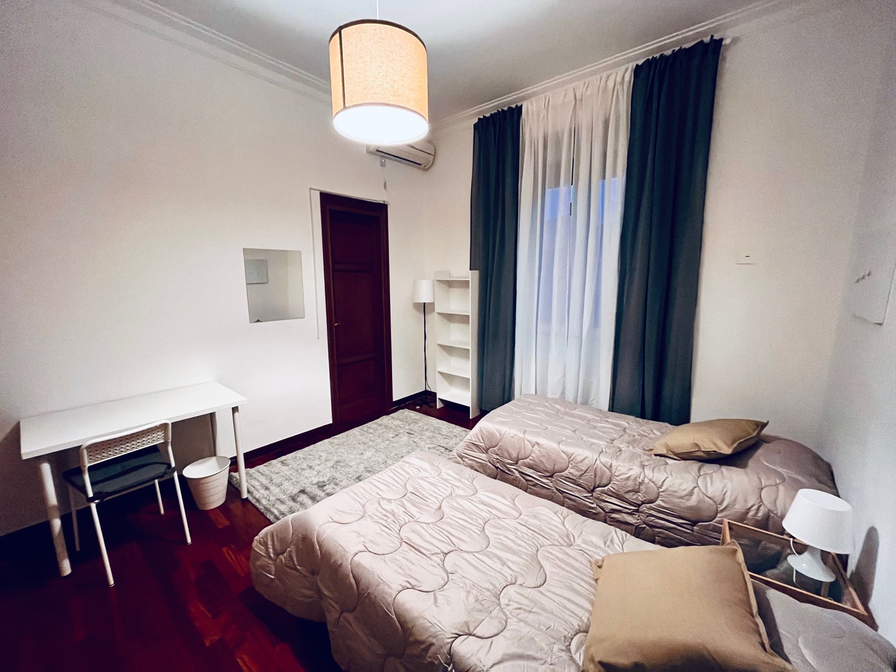 Apartment Shared Room