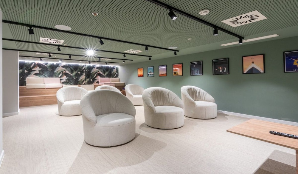 Premium Residence Hall - Private Room (Heart of the City)