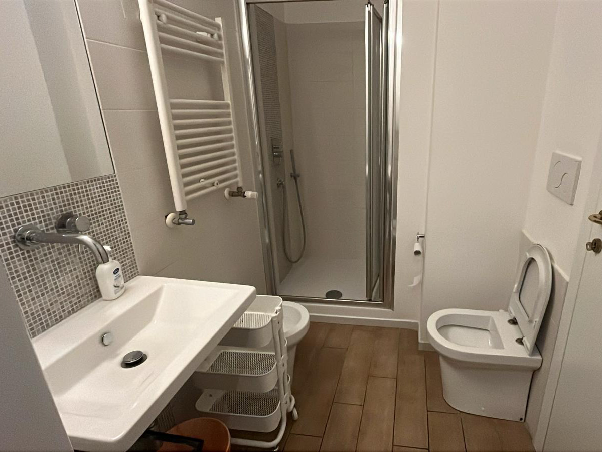 Apartment Shared Room