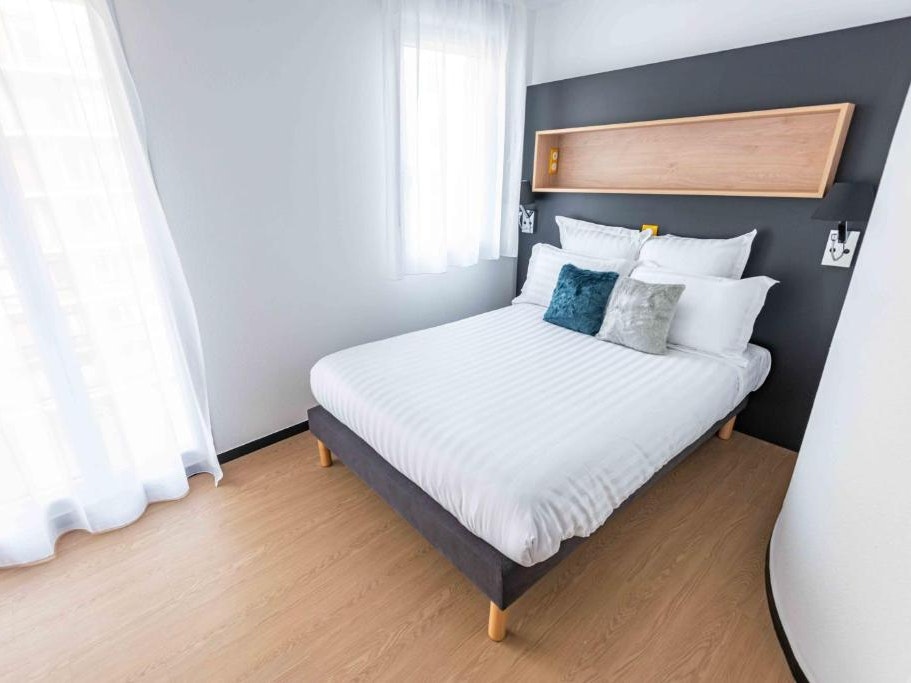 Premium Residence Hall - Private Studio (with A/C)