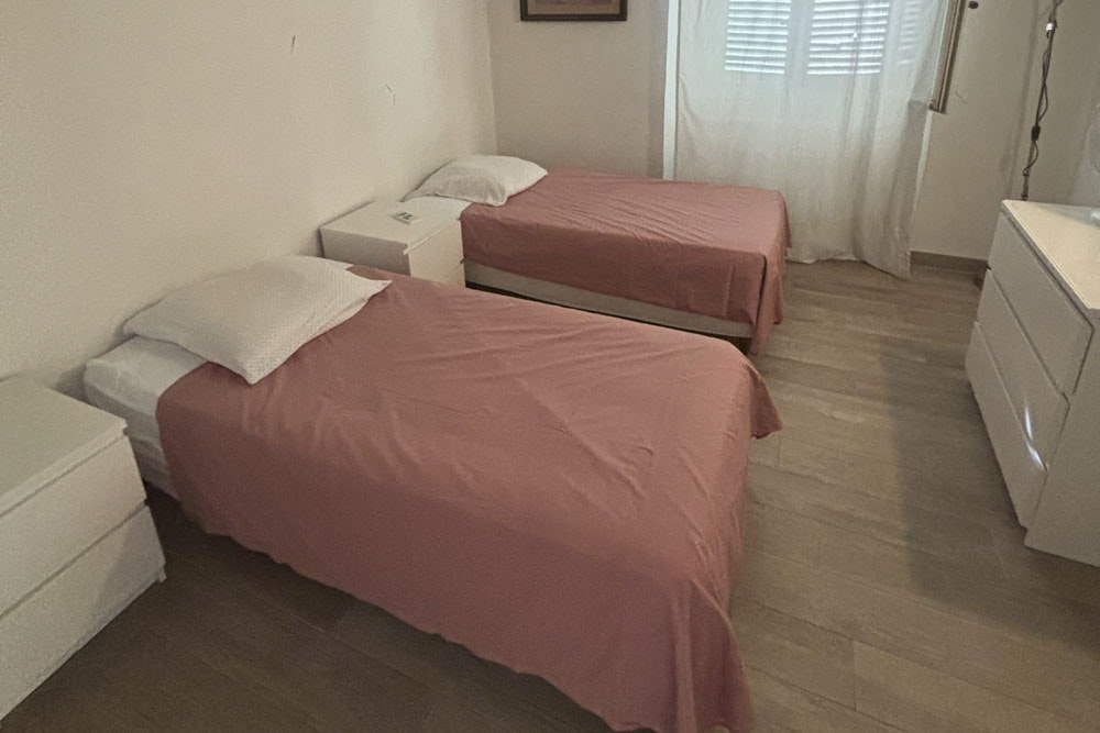 Apartment - Shared Room