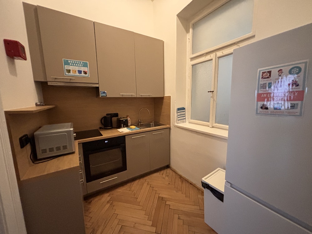 Apartment - Shared Room