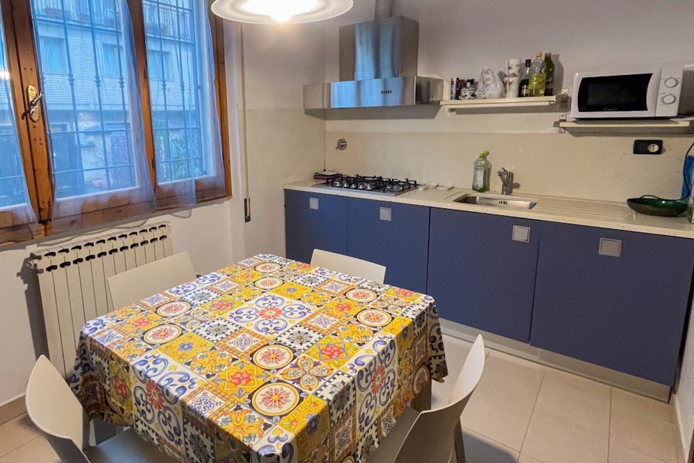 Apartment - Shared Room