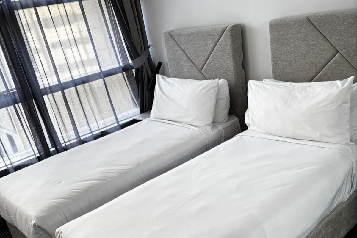 Apartment - Shared Room (Centre and Quarter Term Students Only)