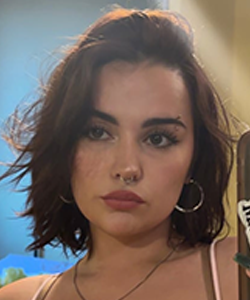 Abby-Grace Mills, Content Creator - Blogger
