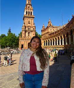 Andrea Vasquez, Content Creator - Photographer