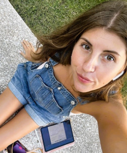 Carli Collins, Content Creator - Videographer