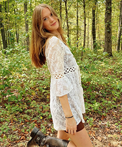 Ella Whitlock, Content Creator - Photographer